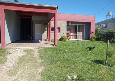 VENDO CASA EN VILLA ELISA, EXCELENTE ESTADO!!